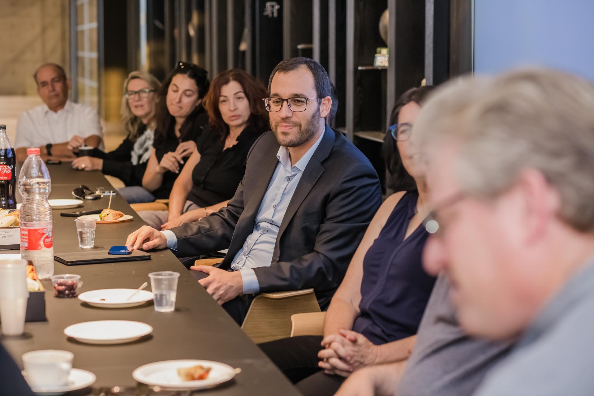 החטיבה המשפטית